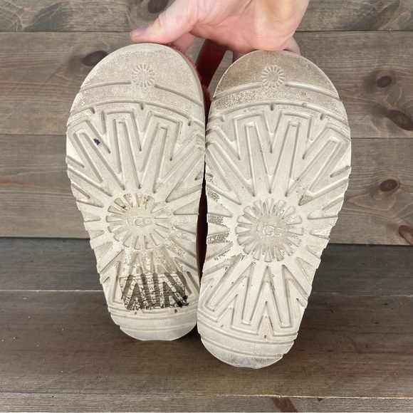 Ugg fuzz sugar terry cross Womens size 6 shoes pink slip on comfort slippers - Picture 7 of 8